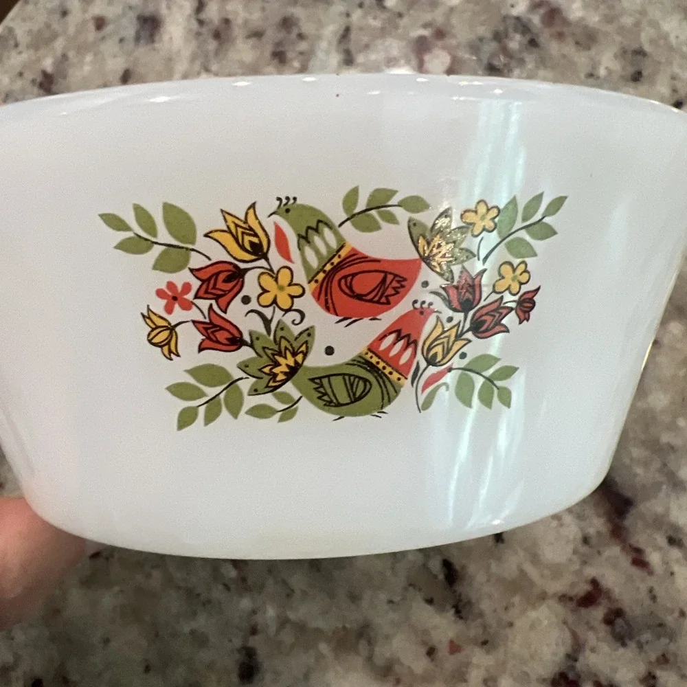Arcopal France Vintage Milk Glass Casserole Baking Dish Floral French Hen Small